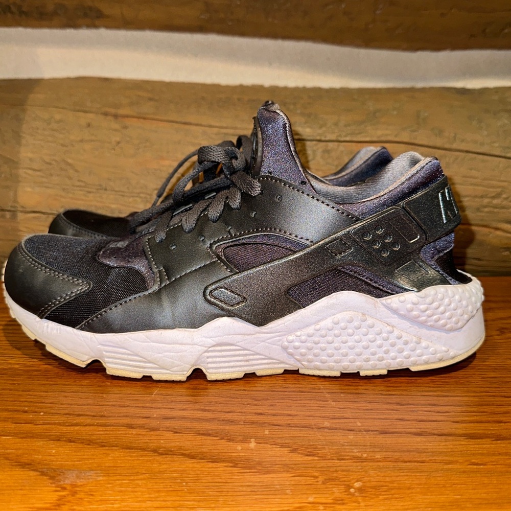 Size 10 - Nike Air Huarache Premium Metallic Hematite - men’s
